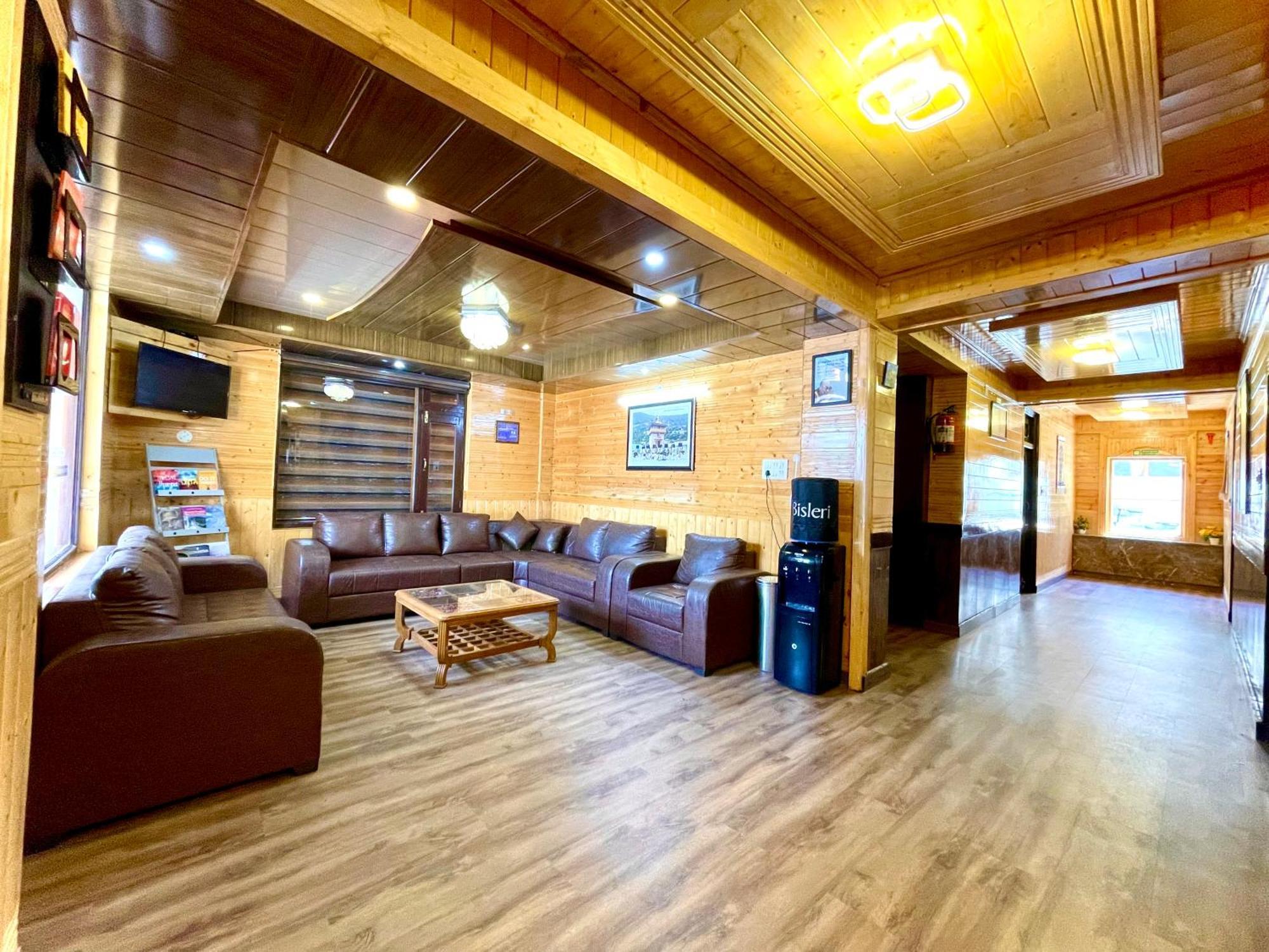Hotel Rollingrang Kalpa Exteriör bild