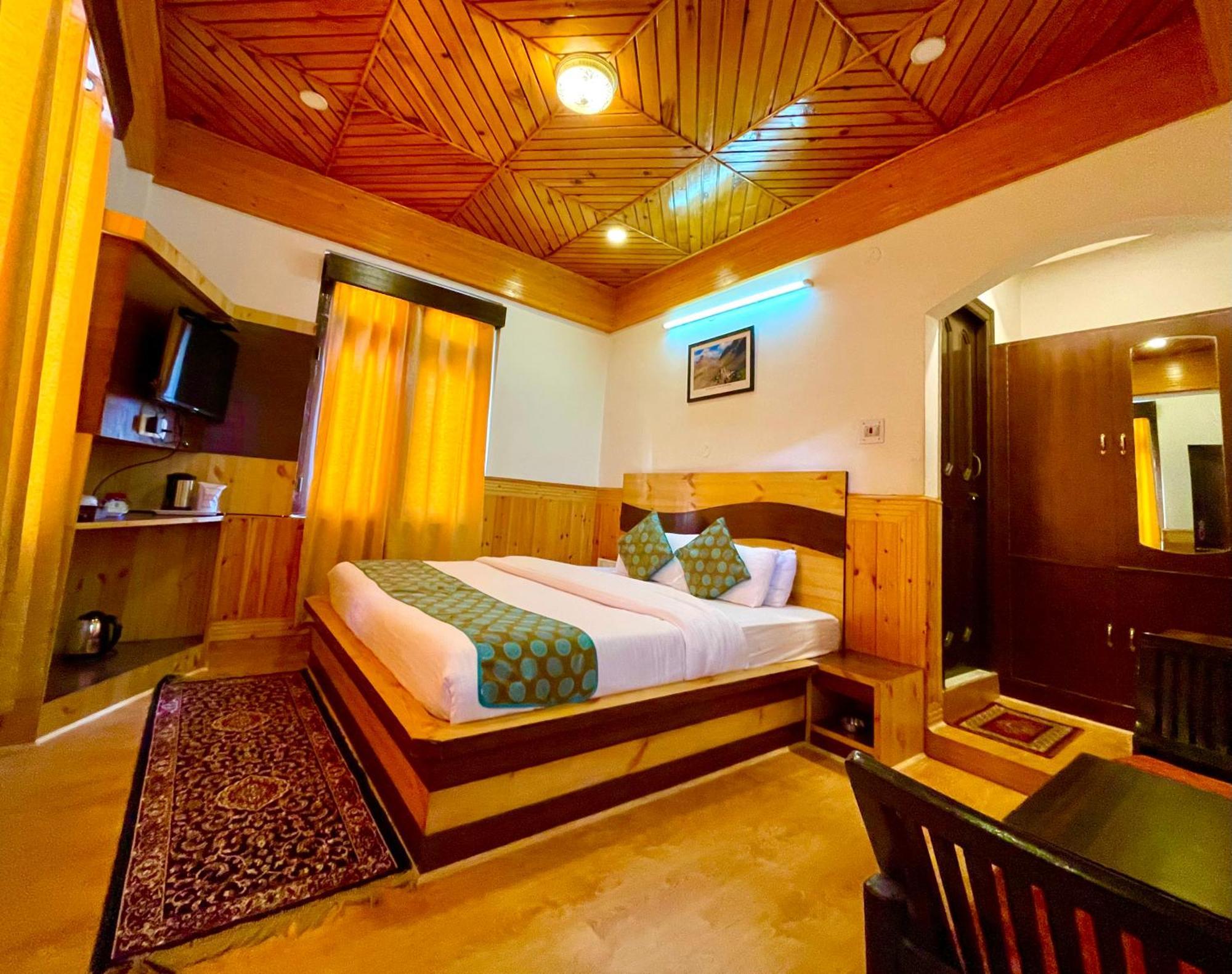 Hotel Rollingrang Kalpa Exteriör bild